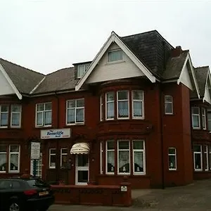 https://the-beaucliffe.hotelsin-chester.com